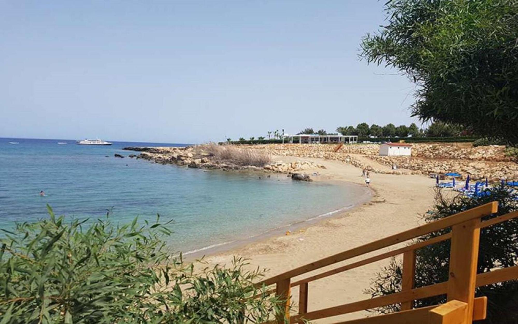 Villa White Star - 100M From Serena Beach โปรทาราส ภายนอก รูปภาพ