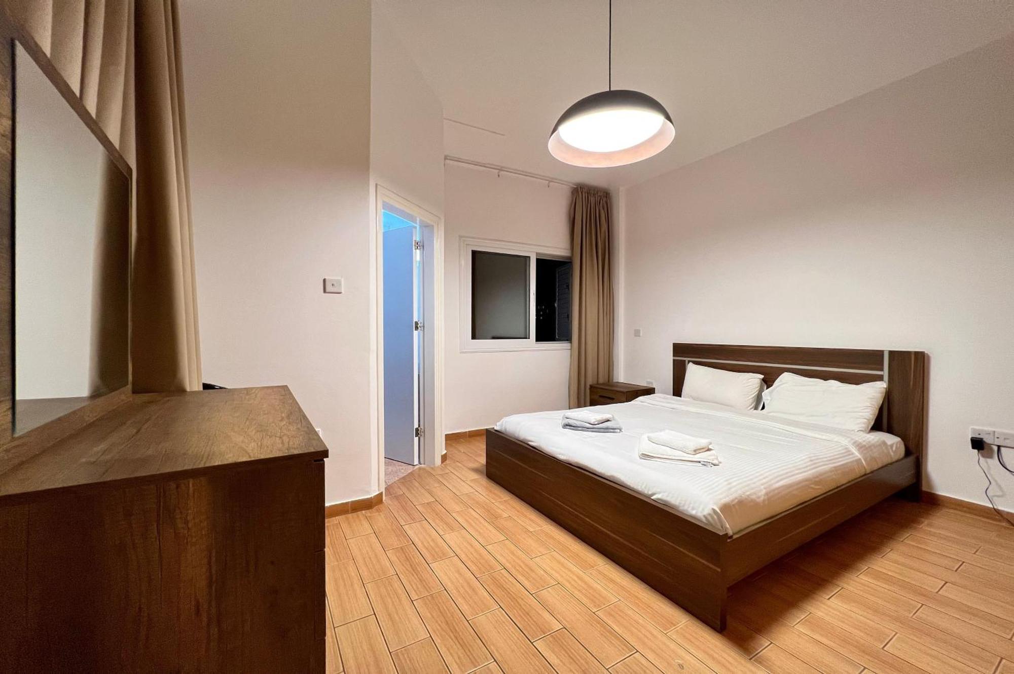 Villa White Star - 100M From Serena Beach โปรทาราส ภายนอก รูปภาพ